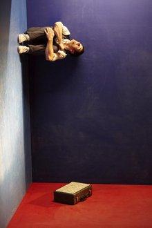 LEO_Photo1_Credit_Andy_Phillipson_0-220x330.jpg