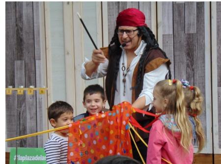 Magia Infantil. Mago Pinchito: “La magia pirata, la magia mejor”.